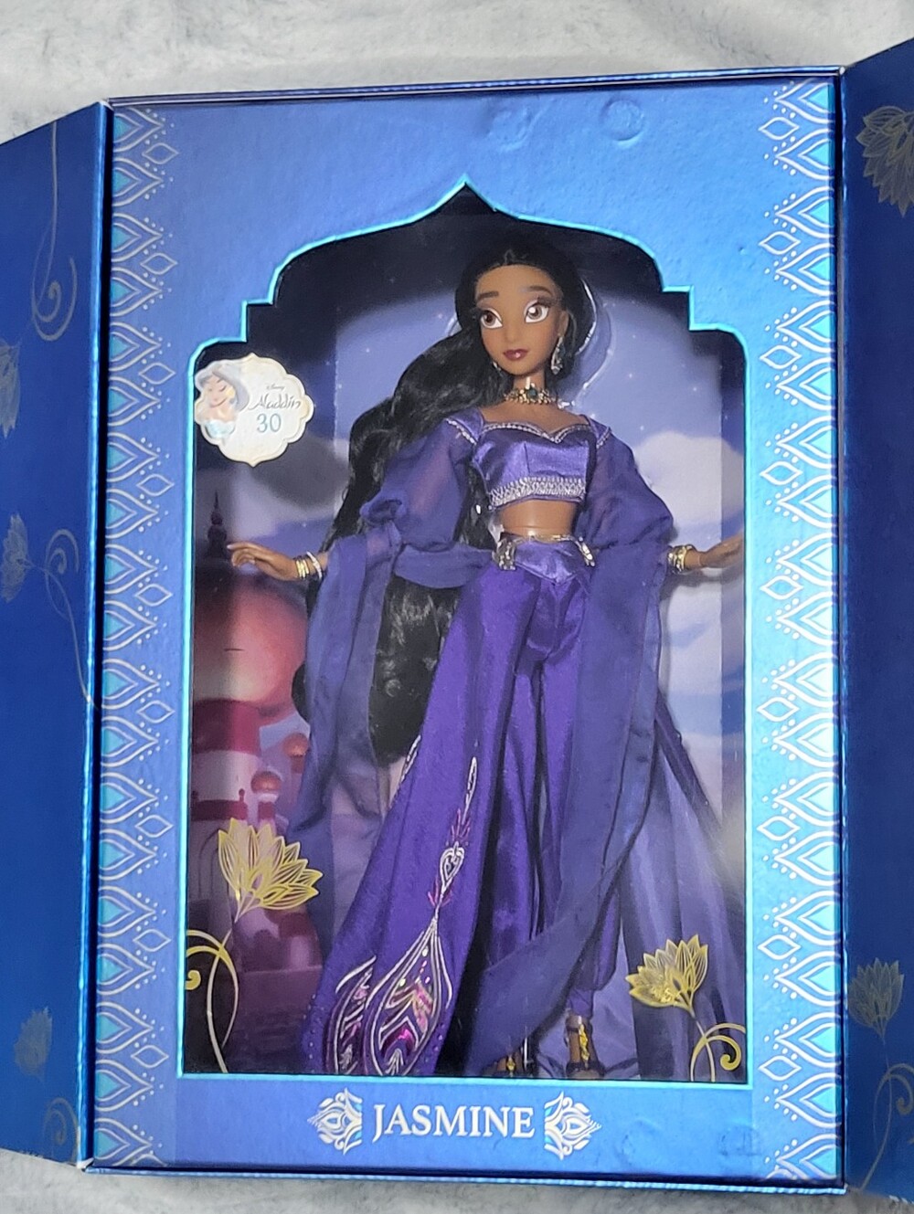 Disney Limited Edition Aladdin 30th Anniversary 17" Jasmine Doll